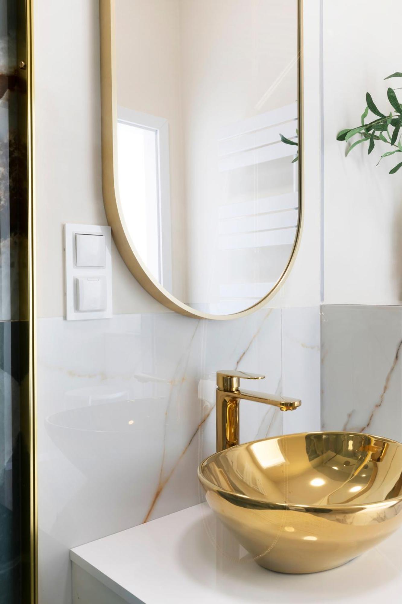Golden Apartment - Premium Apartment At Old Town غدانسك المظهر الخارجي الصورة